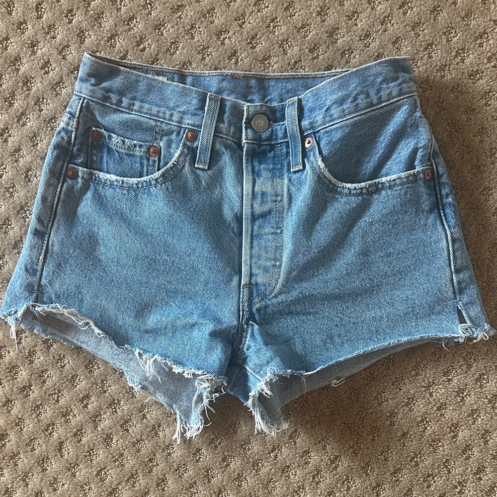 Levi’s 501 Classic High-Rise Blue Denim Women's Cutoff Shorts